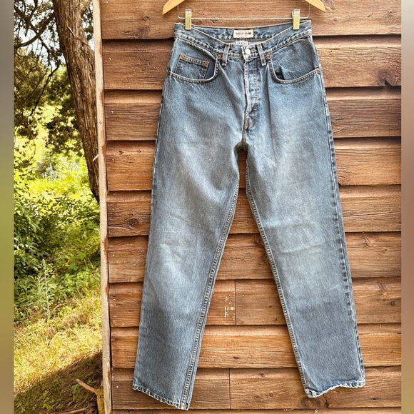 Guess Vintage high rise Jeans - size 28 - made in Canada - button fly - Picture 3 of 7